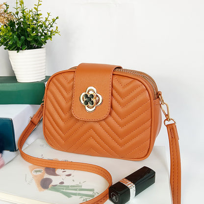 Sac à bandoulière en PU à trois couches avec fermeture éclair et broderie florale à rayures de couleur unie pour femme 