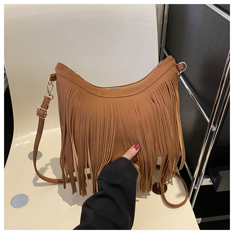 Women'S Fashionable Solid Color Tassel Large Capacity Shoulder Bag