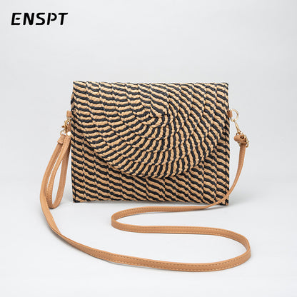 Sac à pompons ethnique tissé tendance pour femme 