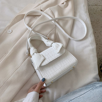 Sac à bandoulière en PU à rabat et motif crocodile pour femme, couleur unie, tendance 