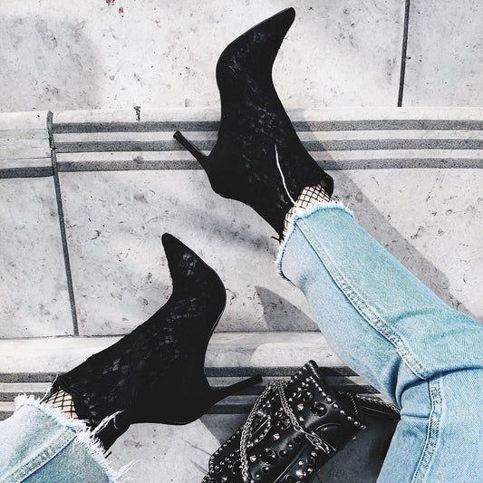 Women's Lace Pointed Toe Stiletto Heel Ankle Boots in Black