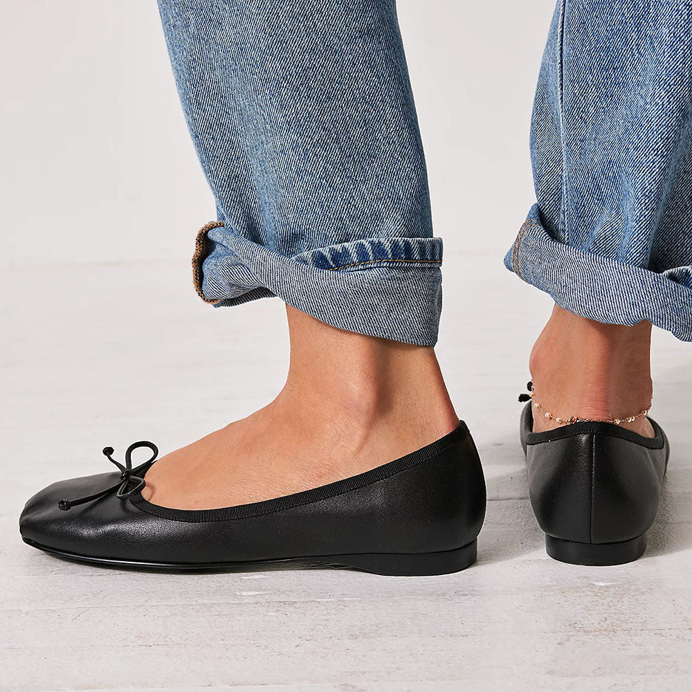 Women's Classic Round Toe Shoes Bow Ballet Flats in Black