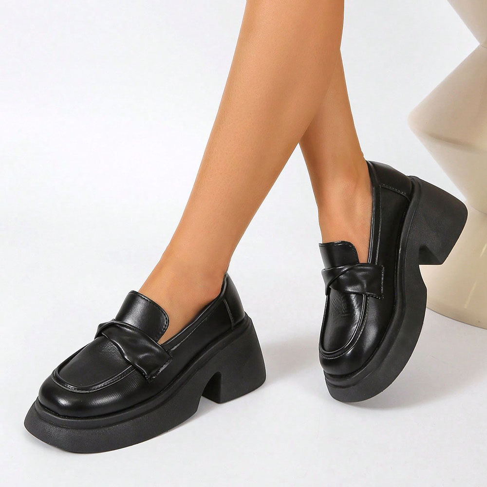 Black Closed Toe Chunky Heel Platform Loafers
