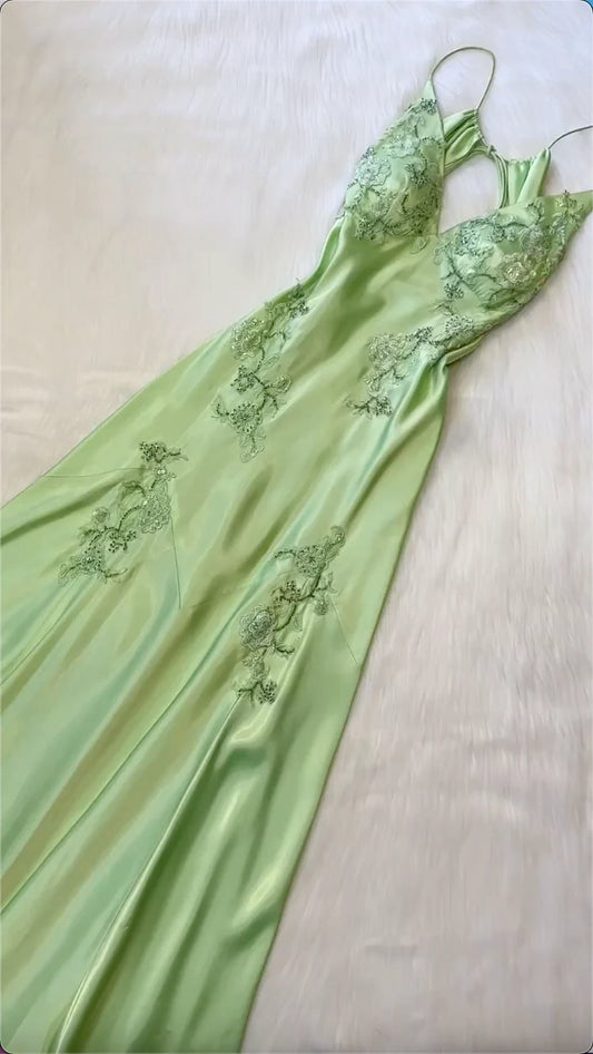 Vintage Green V-neck Embroidery Prom Dress Sheath Ruffled Evening Dress Satin Fairy Dress TP4676