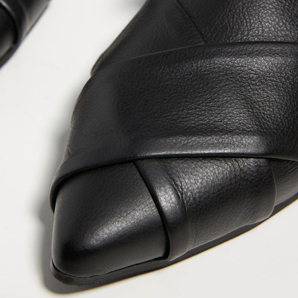 Women's Black Pointy Toe Cross Strap Flat Mules with Bow Decor