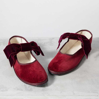 Velvet Sophisticated Round Toe Bow Inlay Mary Jane Flats in Maroon