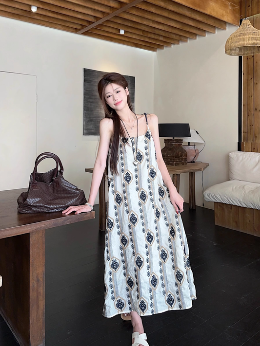 New Fashion Floral Loose-fitting Design Beach Holiday A-line Spaghetti Strap Dress TP3374