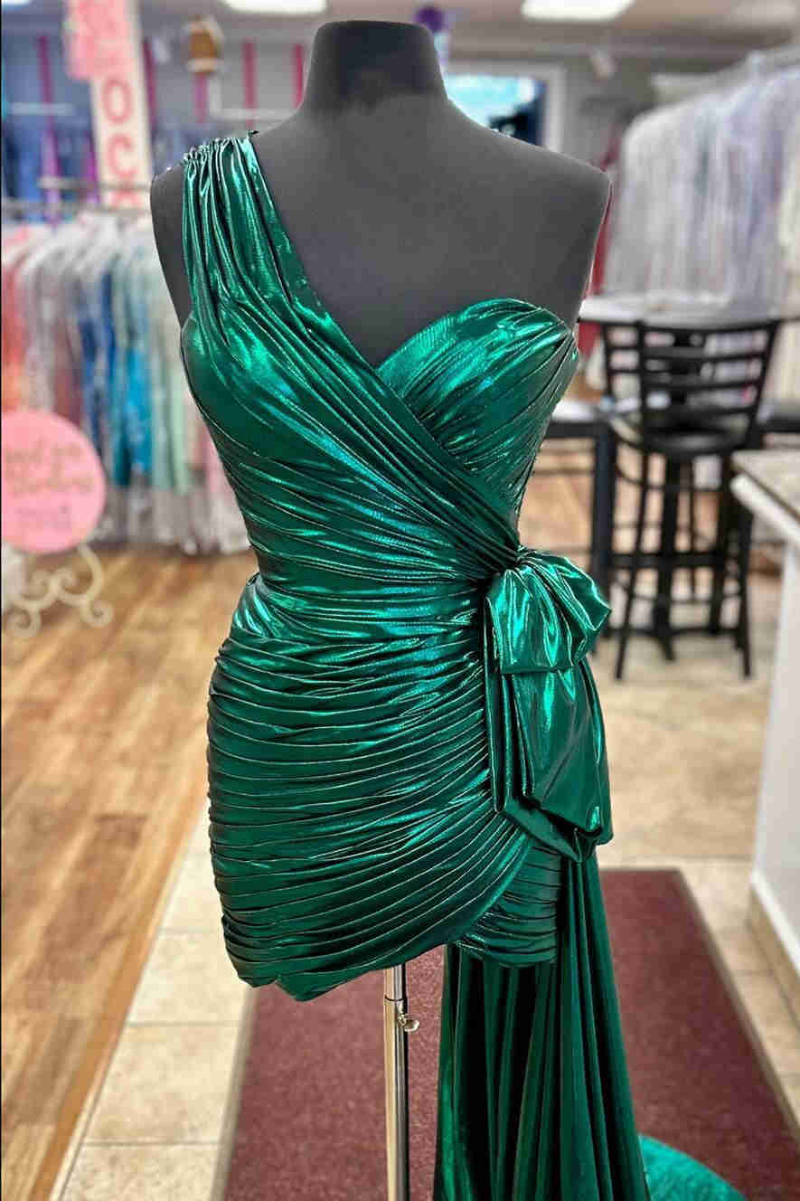 Metallic Green One Shoulder Ruched Short Homecoming Dress