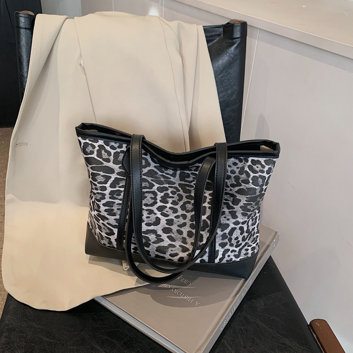 Women Fashion Retro Leopard Pu Tote Bag