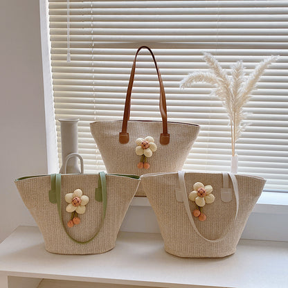 Women Fashionable Straw Woven Three-Dimensional Floral Large Capacity Tote Bag