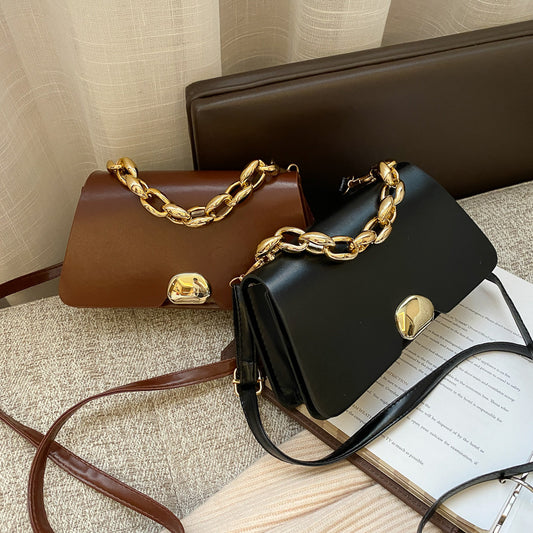 Women Vintage Chain Flap Buckle Design Solid Color PU Crossbody Bag
