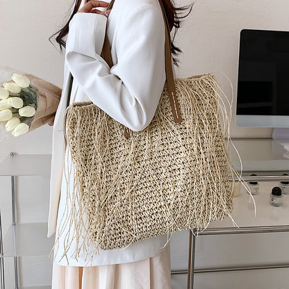 Women Casual Tassel Decoration Solid Color Large Capacity Straw Shoulder Bag