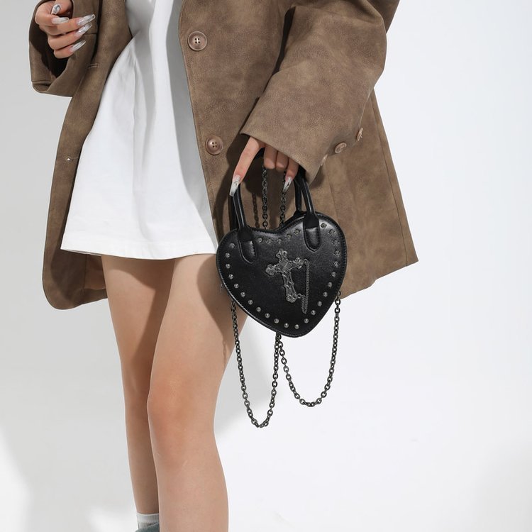 Women Fashionable Gothic Heart-Shaped Cross Chain Crossbody Bag