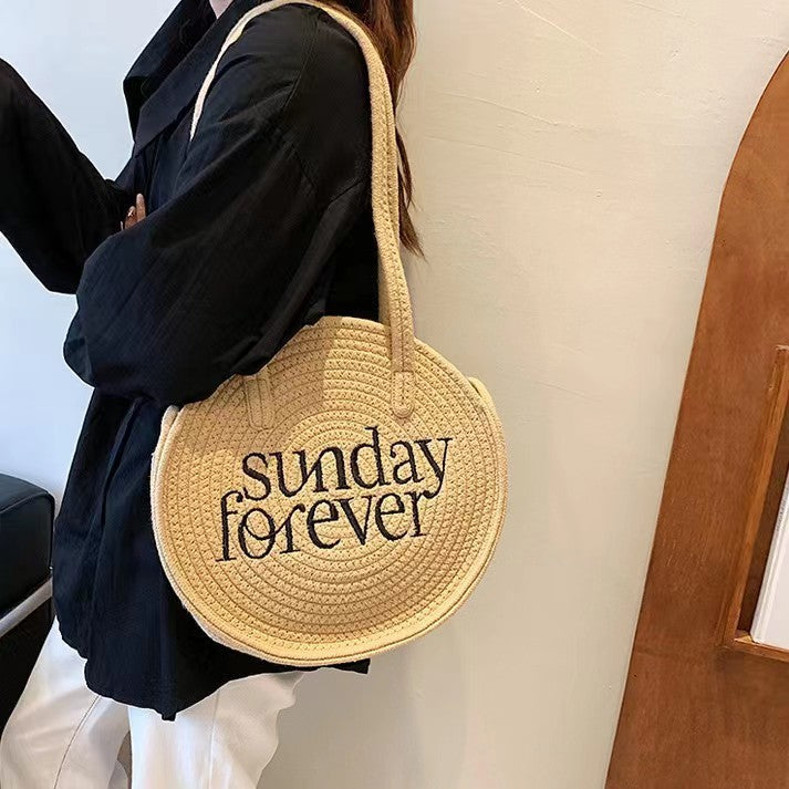 Sac à bandoulière en paille tissée à lettres rondes simples 