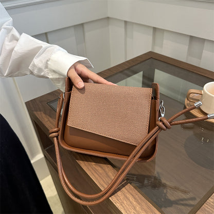 Sac à bandoulière à rabat contrasté tendance 