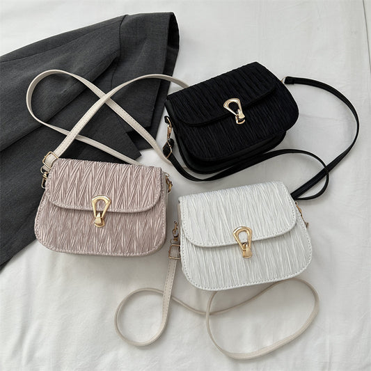 Sac à bandoulière à rabat froissé pour femme, simple et tendance, pour l'été 