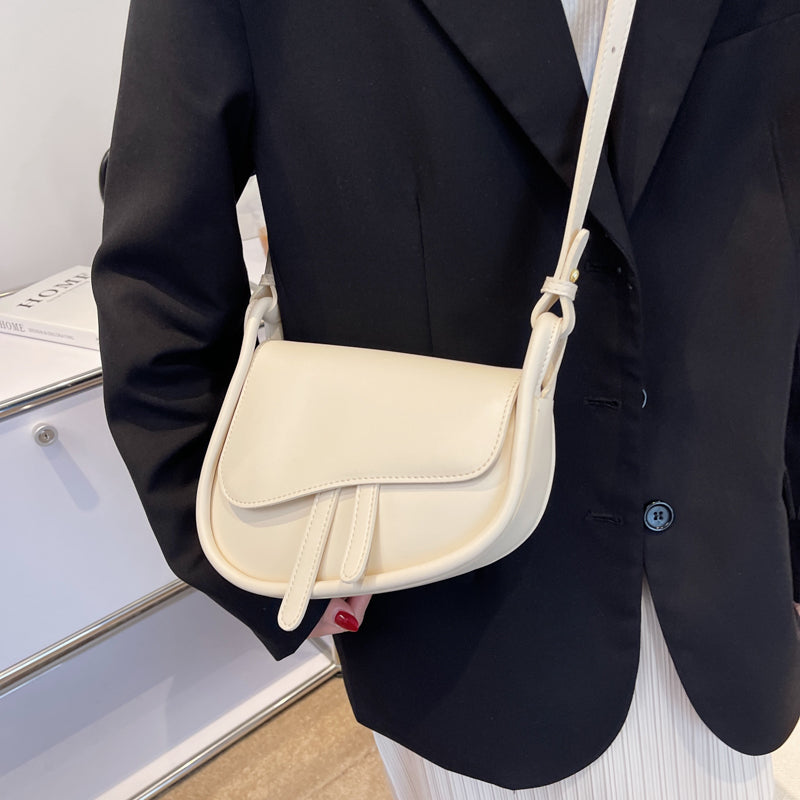 Women Casual Flap Zipper Design Solid Color PU Underarm Bag