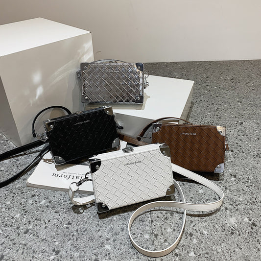 Petit sac carré tissé tendance pour femme 