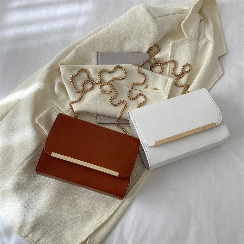 Simple And Fashionable Square Flip Shoulder Bag