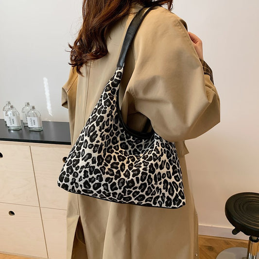 Autumn And Winter Women Fashion Casual Leopard Large Capacity Shoulder Bag