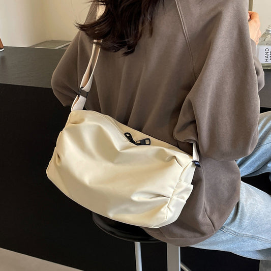 Sac bandoulière tendance en nylon de couleur unie 