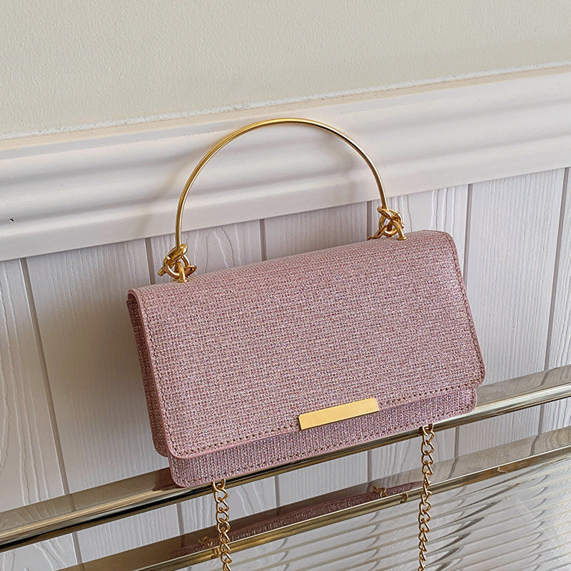 Sac à bandoulière carré à rabat fin et chaîne pour femme, tendance été 