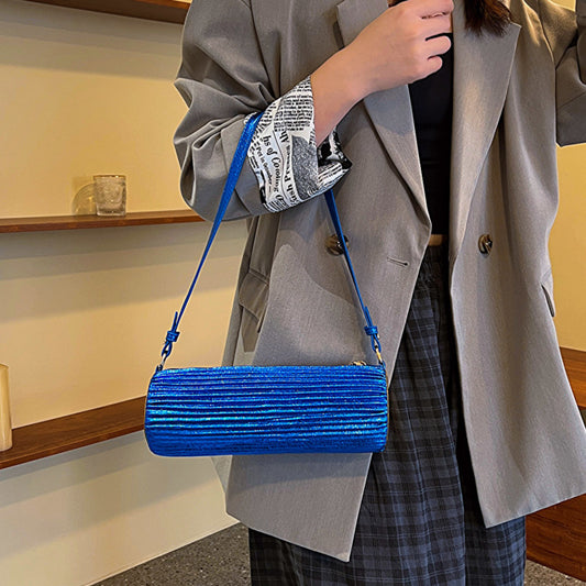Sac à bandoulière cylindrique à rayures et plis, couleur unie, tendance pour femmes 