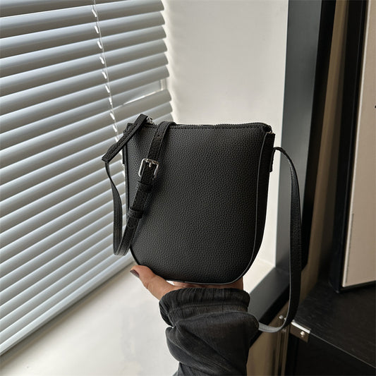 Sac à bandoulière en PU de couleur unie pour femme 