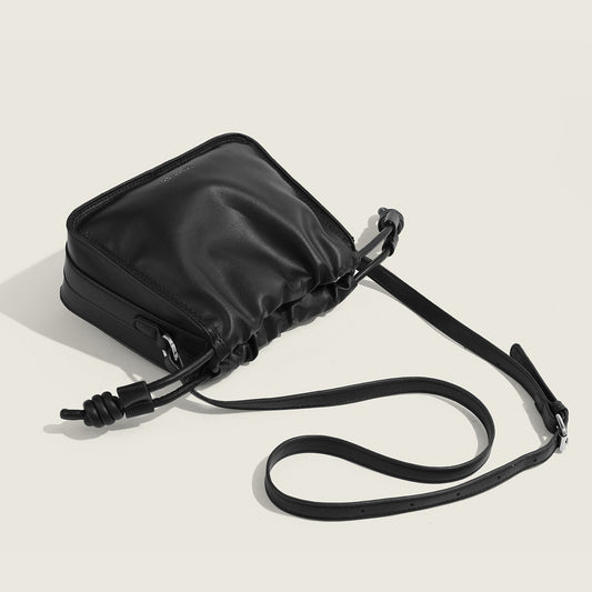 Sac à bandoulière à chaîne froissé de couleur unie pour femme, tendance pour l'été 