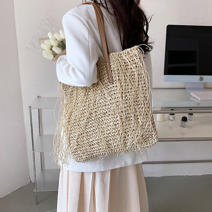 Women Casual Tassel Decoration Solid Color Large Capacity Straw Shoulder Bag