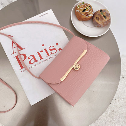 Sac à bandoulière en PU à motif crocodile et boucle à rabat pour femme 