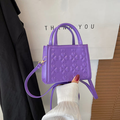 Sac à bandoulière simple et uni avec indentation 