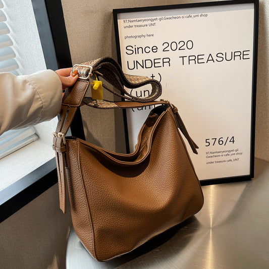 Women Fashionable Solid Color Large Capacity PU Crossbody Bag