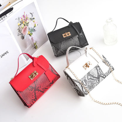 Women Vintage Flap Buckle Design Snake Pattern PU Crossbody Bag
