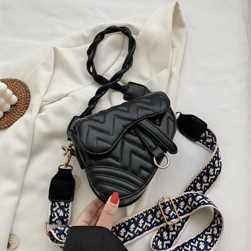 Sac à bandoulière tendance en fil brodé de couleur unie 