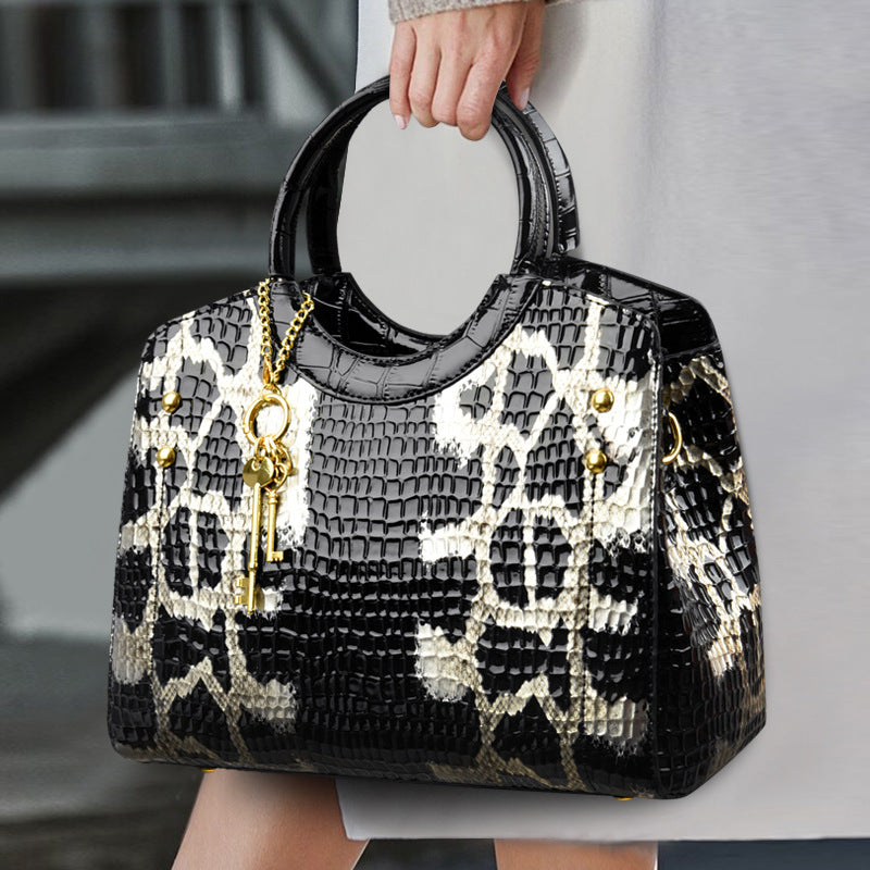 Women Fashion Casual Serpentine Printed Handbag