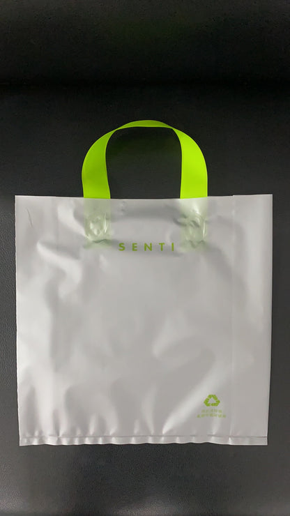 Sac fourre-tout en plastique givré multicolore simple pour cadeau de courses