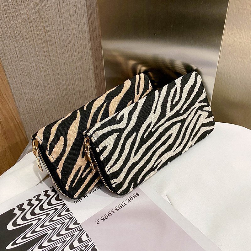 Women'S Fashion Stripe Mid Length Zip Coin Purse