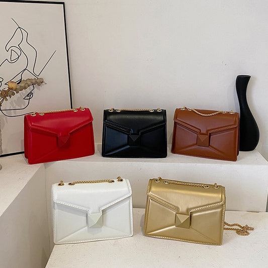 Sac à main carré en PU avec chaîne en métal et rabat pour femme 