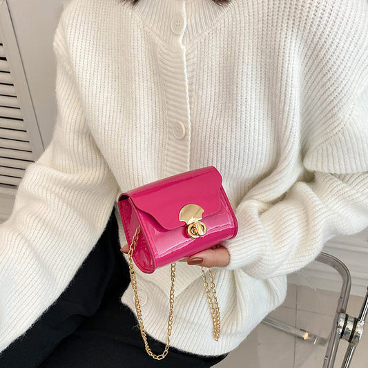 Mini sac messager à chaîne en cuir verni de couleur unie pour femme 