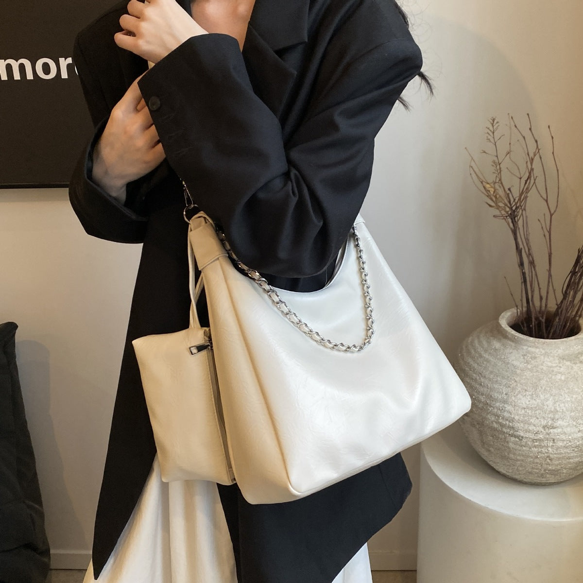 Women Fashionable Solid Color Large Capacity Zipper Shoulder PU Tote Bag