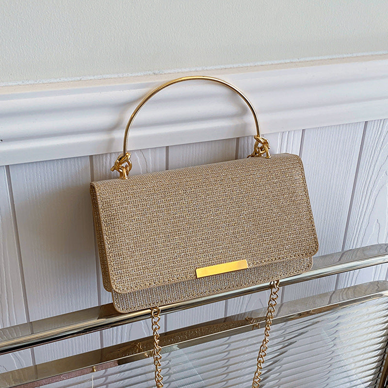 Sac à bandoulière carré à rabat fin et chaîne pour femme, tendance été 