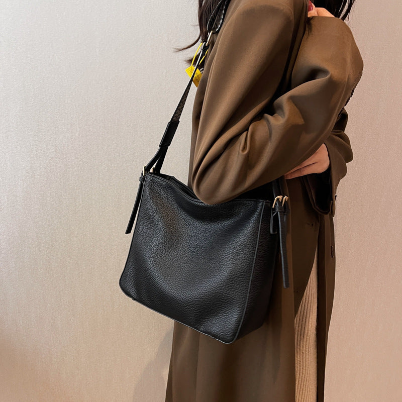 Sac à bandoulière tendance en PU de grande capacité pour femme, couleur unie 