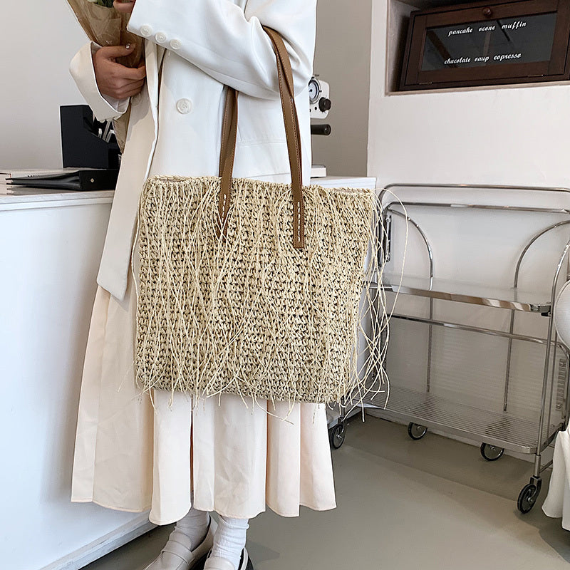 Women Casual Tassel Decoration Solid Color Large Capacity Straw Shoulder Bag