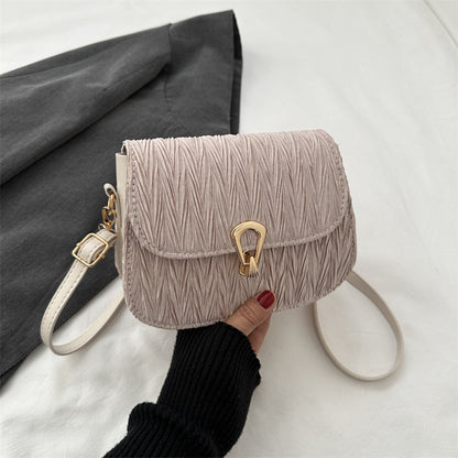 Sac à bandoulière à rabat froissé pour femme, simple et tendance, pour l'été 