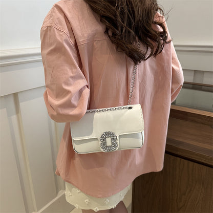 Sac à bandoulière carré élégant et tendance avec boucle en strass de couleur unie 