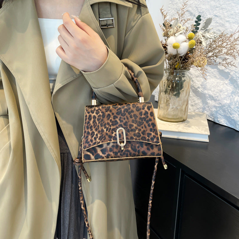 Simple Fashion Leopard Shoulder Bag
