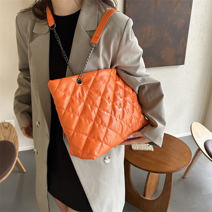 Women Fashionable Solid Color Rhombic Large Capacity Chain PU Tote Bag