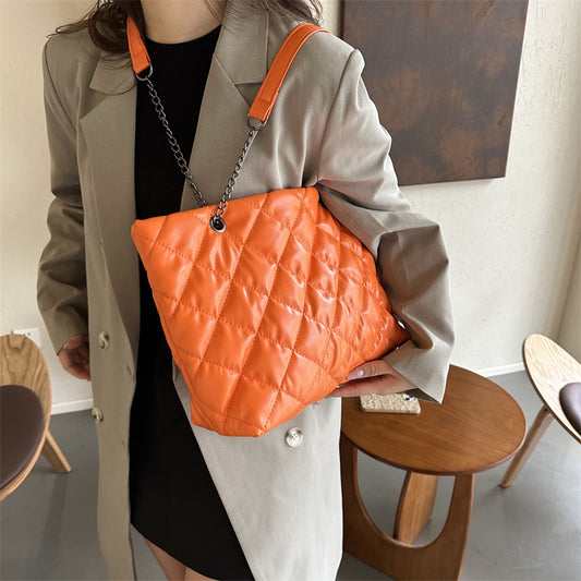 Women Fashionable Solid Color Rhombic Large Capacity Chain PU Tote Bag