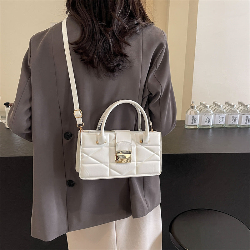 Sacs à main simples à fermeture à pli de couleur unie 